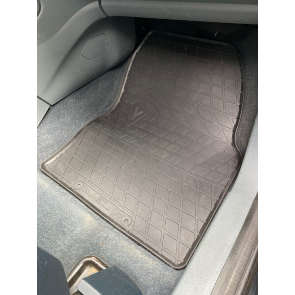 FORD C-Max (2011-...) комплект килимків з 4 штук